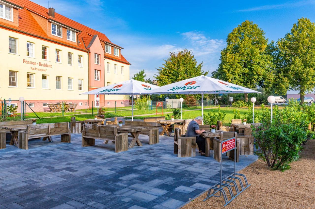 Hotel Und Restaurant "Zur Zwiebel" Peenemunde Exterior foto